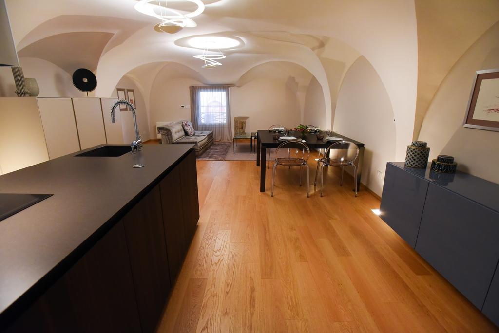 Flatinbo Apartments - Santo Stefano بولونيا المظهر الخارجي الصورة